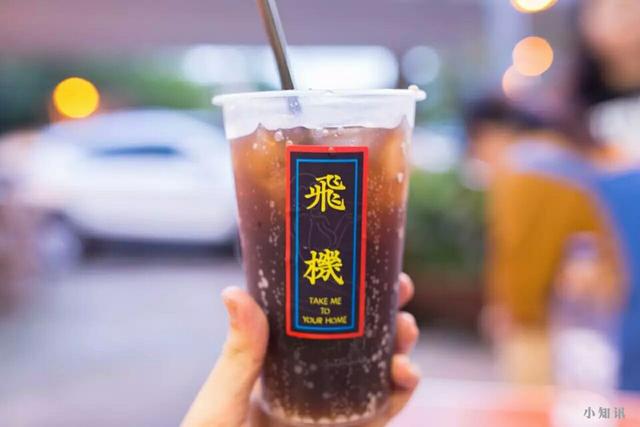 港版旧时代大排档复现广州街头！