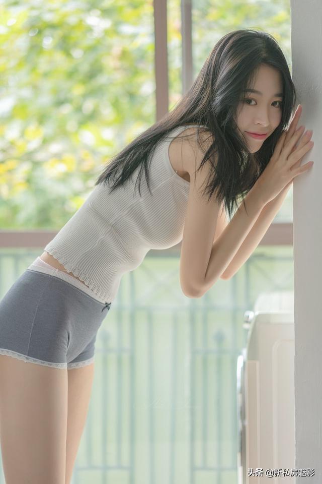 私房照，超短裤美女，长腿诱惑写真