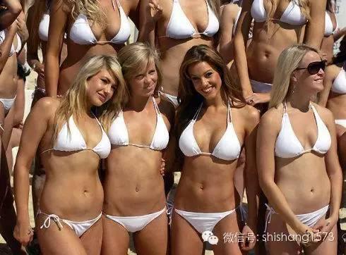 超赞！1010 名穿着比基尼泳装的美女