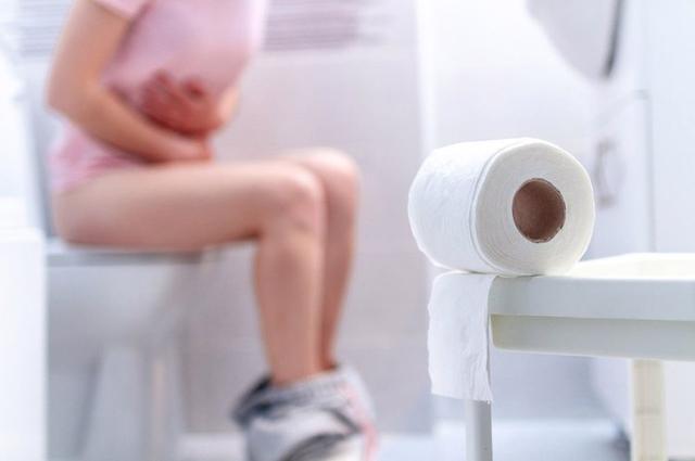 女性小便后,为什么要用纸巾擦?男人的“抖一抖”是怎么回事?