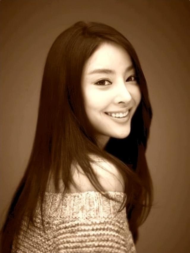 张紫妍：被迫陪睡31人近百次，遭道具虐待，29岁自杀留230页遗书