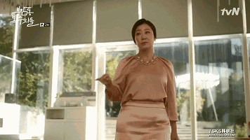 开播就9.0，这是一部用「演技」撑起来的逗逼复仇剧