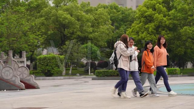 适合女生报考的大学专业有哪些呢？这些专业上榜