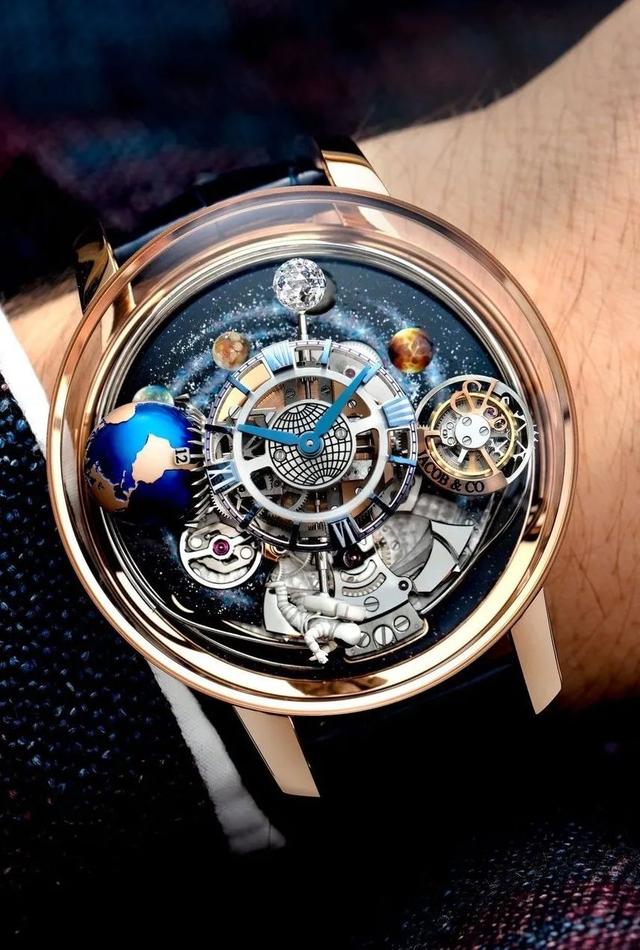 中国航天员飞天戴飞亚达表!30款最火太空表,贝佐斯钢铁侠也爱戴