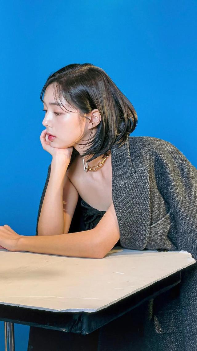 美女姐姐高清壁纸｜很有质感哦