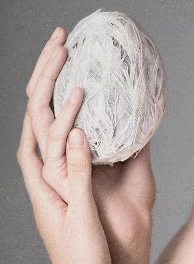 美女超“变态”写实技法，画少女人体很逼真！冷军看了都汗颜