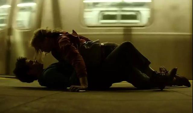 广东中山女书记一身“绝活”，丈夫为升官亲自准备“避孕套”