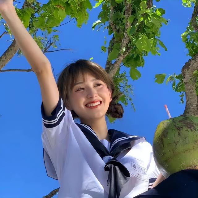 夏日小清新清爽女生头像