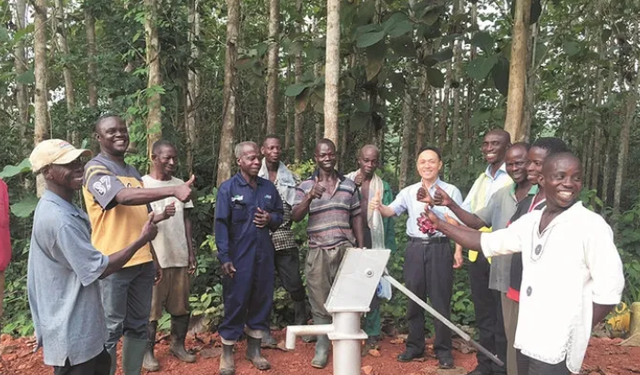2017年，非洲漂亮姑娘嫁到四川：原以为我家很富，直到我嫁到中国
