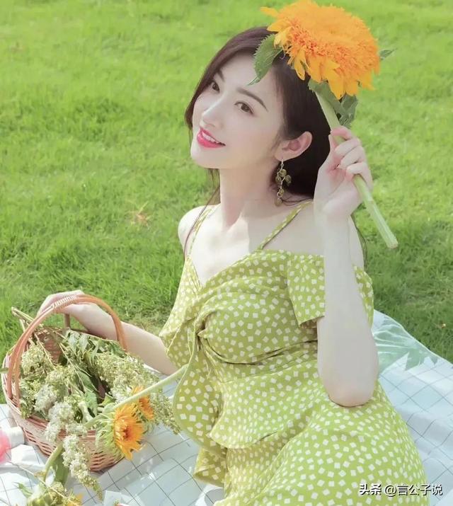 7位堪称“半身美女”的女星,看脸貌美如花,看下半身惨不忍睹