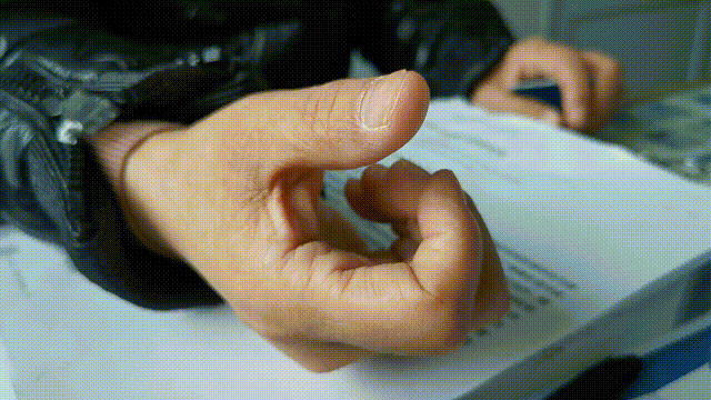 50岁女性频繁发作腱鞘炎，预示着您可能要进入更年期了，请别忽视