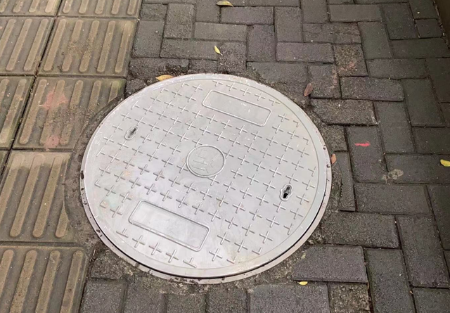 2013年,女教师雨天被人推进下水道,嫌疑人:就想开个玩笑