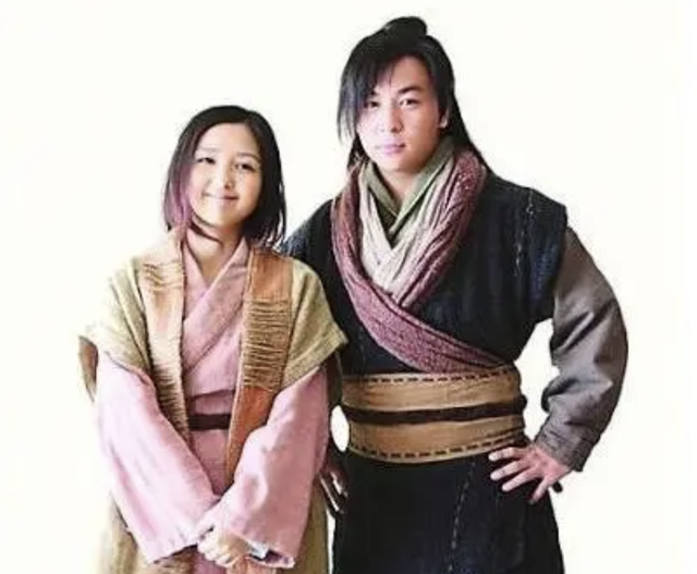 超女何洁:一场互撕的婚姻,3个孩子2个爹,她到底想要什么呢?