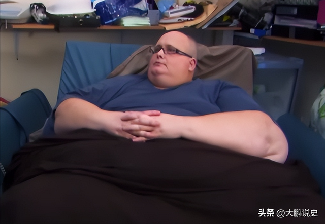 最胖的人能有多胖？1016斤！住院三年后医院告知：火化得去屠宰场