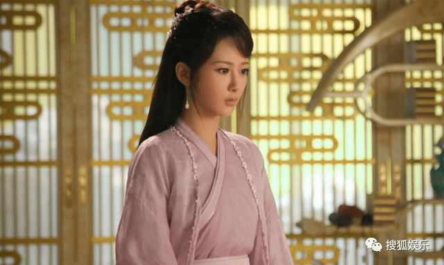 控诉前夫高新杰婚内孕期出轨女演员？但张君竹自己好像也挺吓人啊