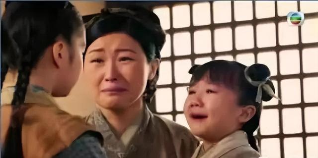 TVB前绿叶做足20年被逼走 转做网红收入丰厚！为丈夫连生三胎