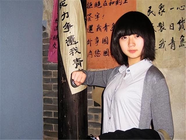 山东女孩马滢：才貌双全，一本大学毕业，不找工作反而出家当尼姑