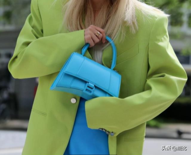 爱包女孩必看｜21款当下最火的大牌包包，综合实力能得几分？