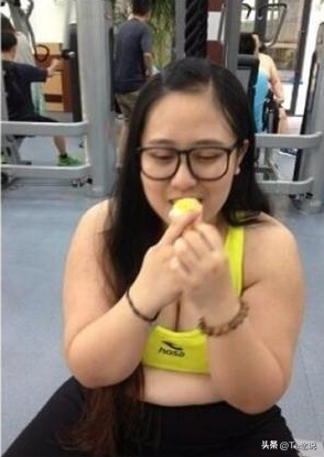 河北230斤“最美女胖子”被男友抛弃，减肥后逆袭女神，如今怎样