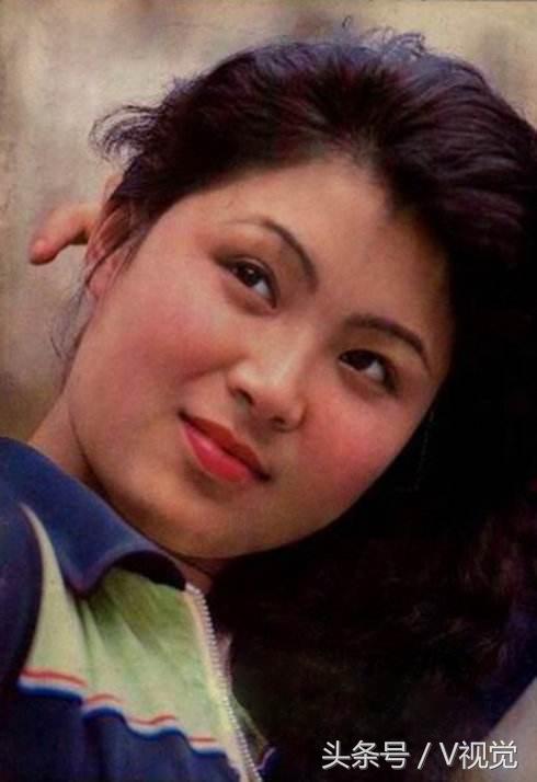 你知道演艺圈里谁是彝族美女吗？