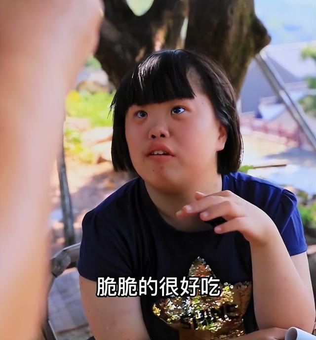 娜娜的乡村生活：母女凭温馨日常爆火，女儿患唐氏综合征依然自信