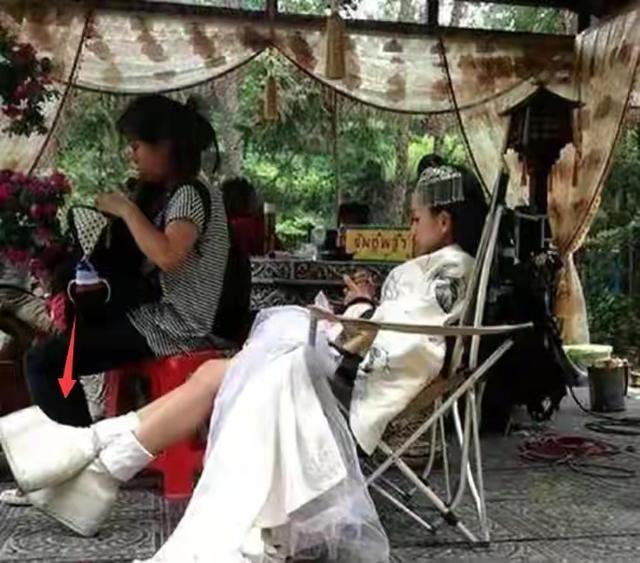 看脸好惊艳，一看全身就完蛋！这些女明星，被身材拖累的好惨