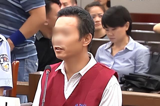 2013年,女教师雨天被人推进下水道,嫌疑人:就想开个玩笑