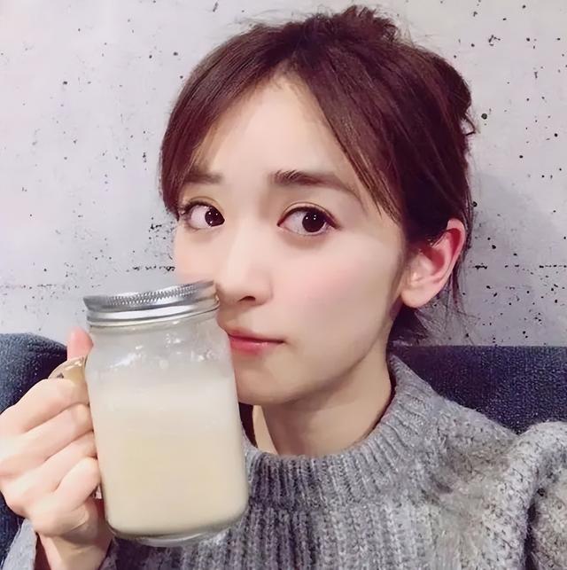 世界杯“亚洲太太”才真惊艳，多人模特出身，一个比一个风情万种