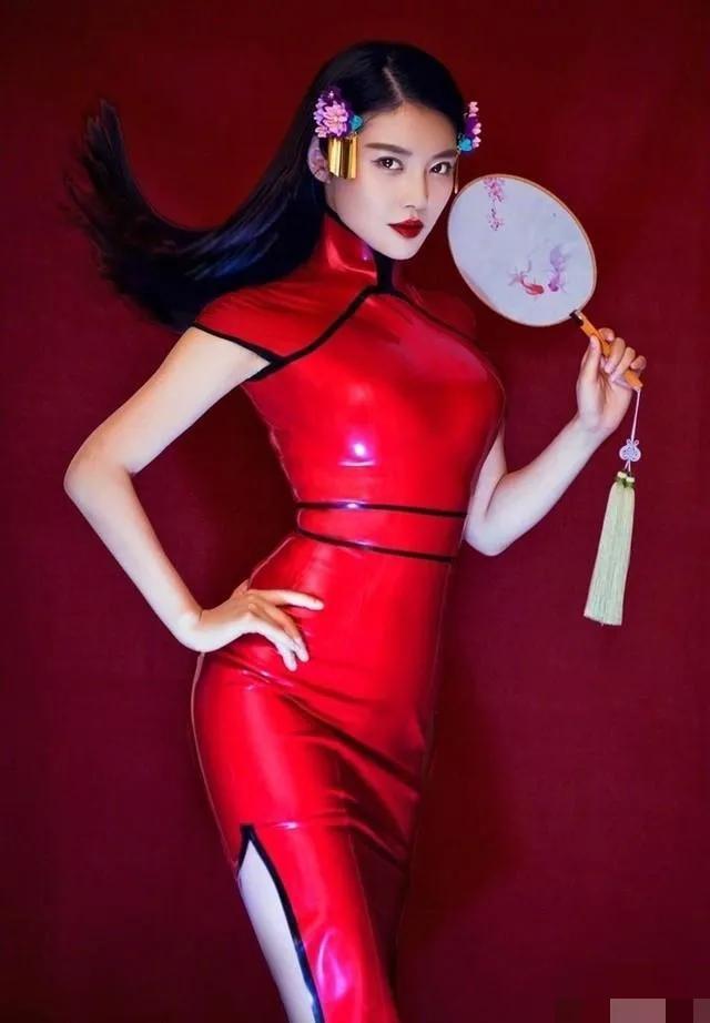 这些女星的身材告诉你：“干干瘪瘪”不叫美，珠圆玉润才更有韵味