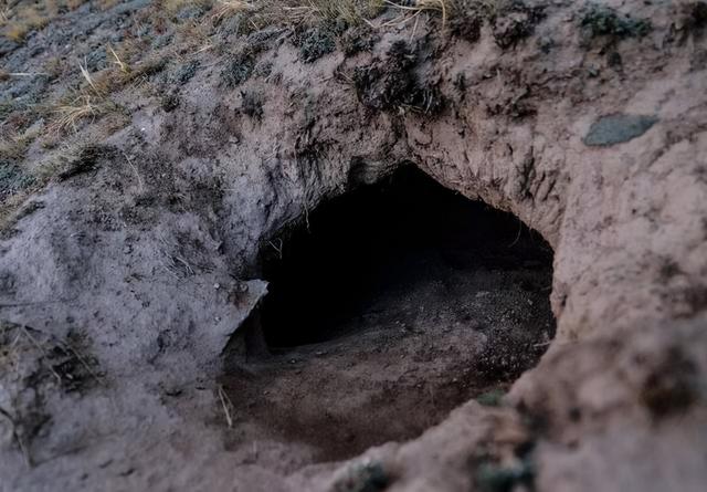 湖南挖出一座道教古墓，墓中出土神秘女子，尸体历经千年不腐