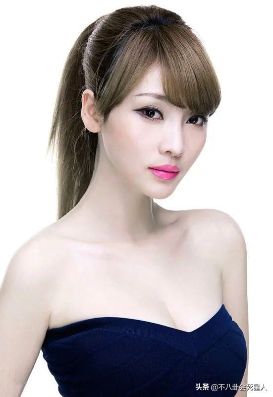 从柳岩到杨幂胸大也是烦恼?总被男星盯着胸看,参加综艺也不例外