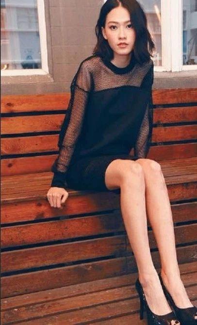 27岁女艺人首度为剧集主唱主题曲 曾在电影中全裸演出人气急升