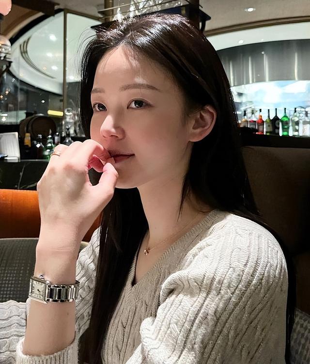 世界杯“亚洲太太”才真惊艳，多人模特出身，一个比一个风情万种