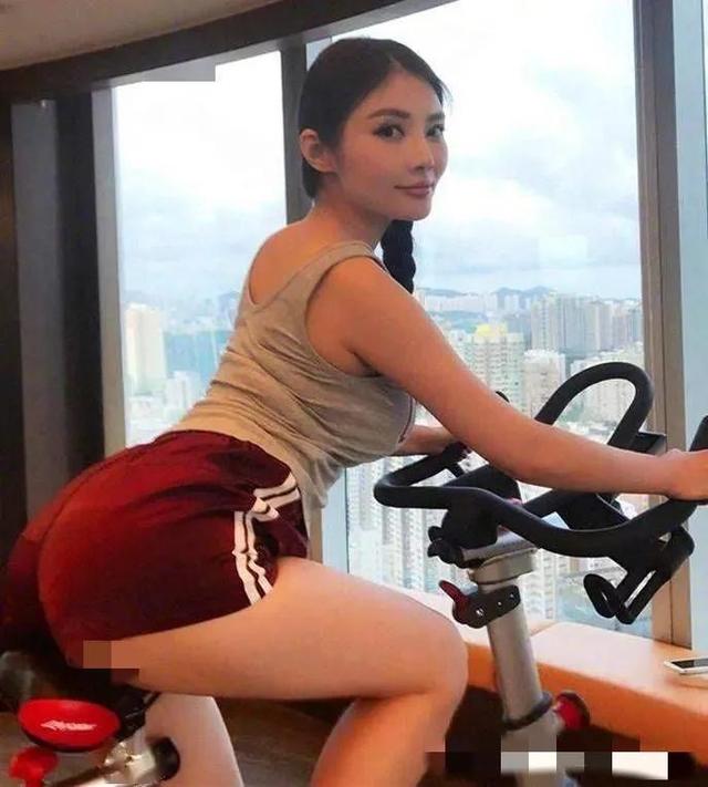 这些女星的身材告诉你：“干干瘪瘪”不叫美，珠圆玉润才更有韵味