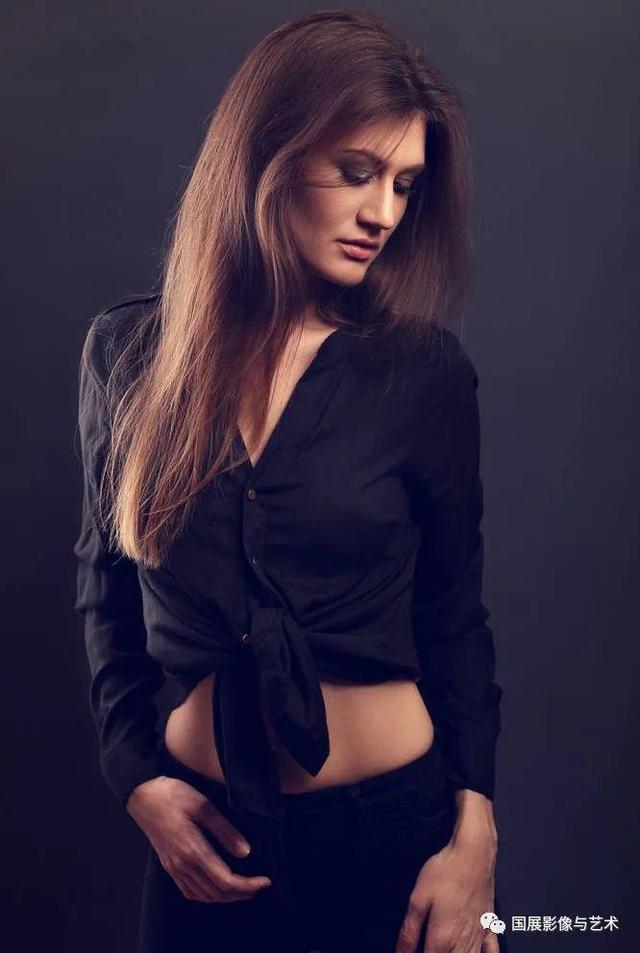 国外美女摄影:简直太漂亮了