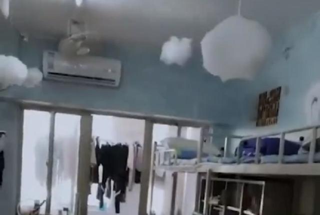 因宿舍调整，高校男生搬进原女生宿舍，自嘲住进了仙女宿舍