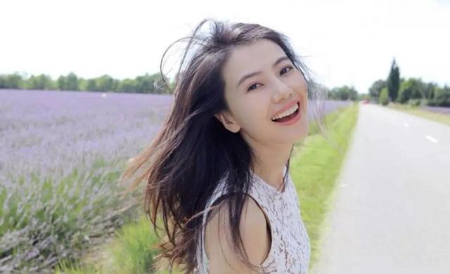 看脸好惊艳，一看全身就完蛋！这些女明星，被身材拖累的好惨
