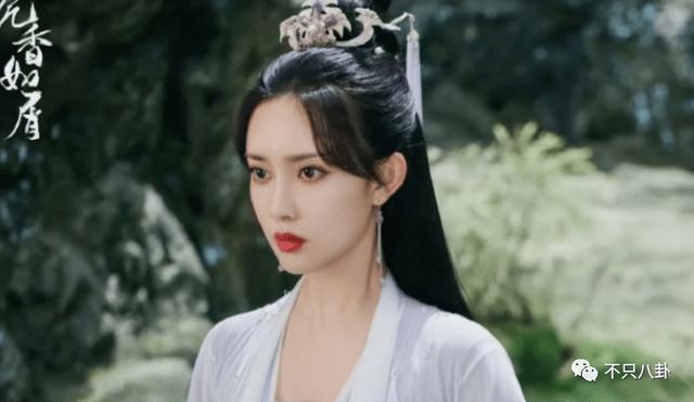 控诉前夫高新杰婚内孕期出轨女演员？但张君竹自己好像也挺吓人啊