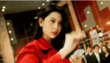 泫雅舞台上掀裙露出底裤:性感不是骚,别再露了