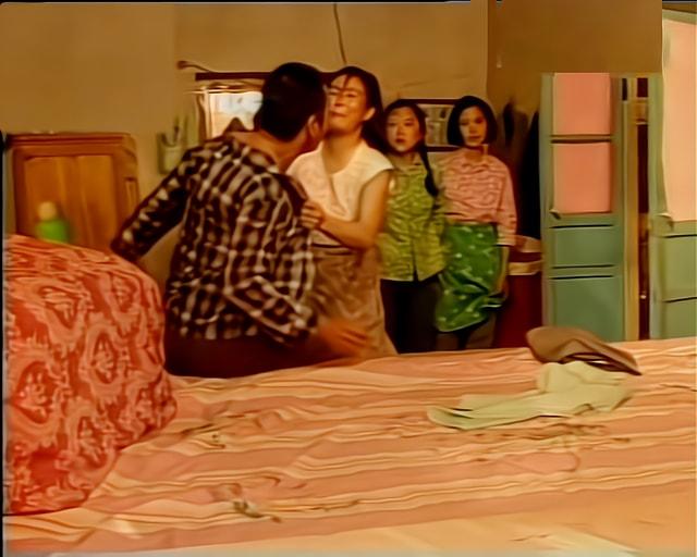 《篱笆·女人和狗》：前任现任分不清的女人，不适合“娶进门”
