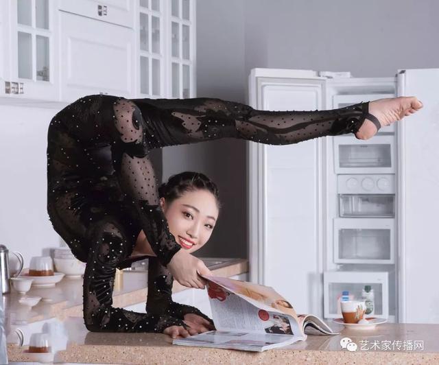 20位中国美女“一字马”，美炸了