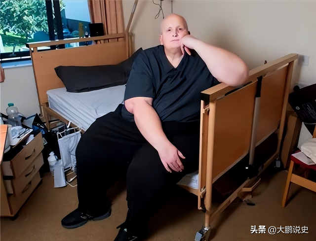 最胖的人能有多胖？1016斤！住院三年后医院告知：火化得去屠宰场