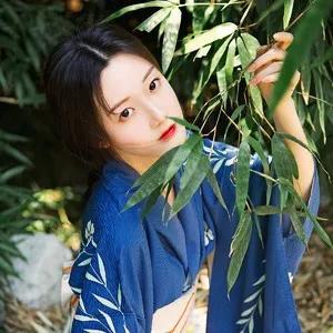 女人如水，你是否读懂了她的清澈透亮