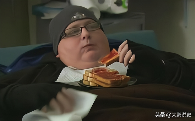 最胖的人能有多胖？1016斤！住院三年后医院告知：火化得去屠宰场