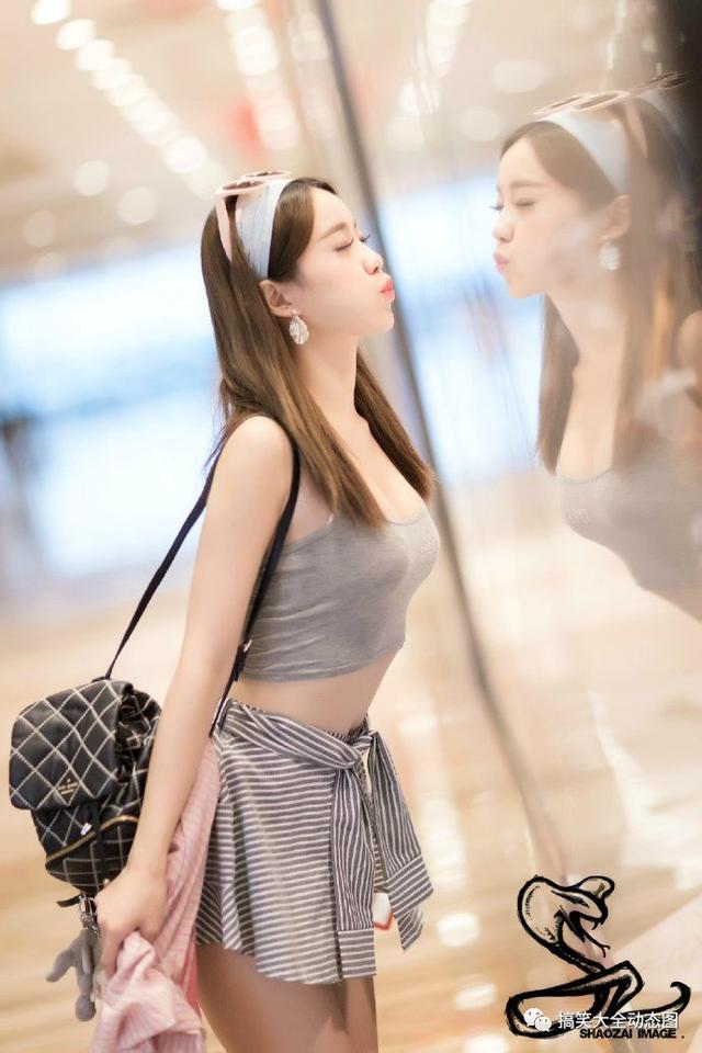 「内涵美女图」大胸妹纸要够凶才可爱哦!