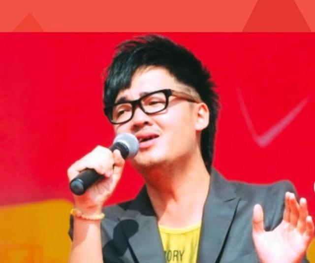 超女何洁:一场互撕的婚姻,3个孩子2个爹,她到底想要什么呢?