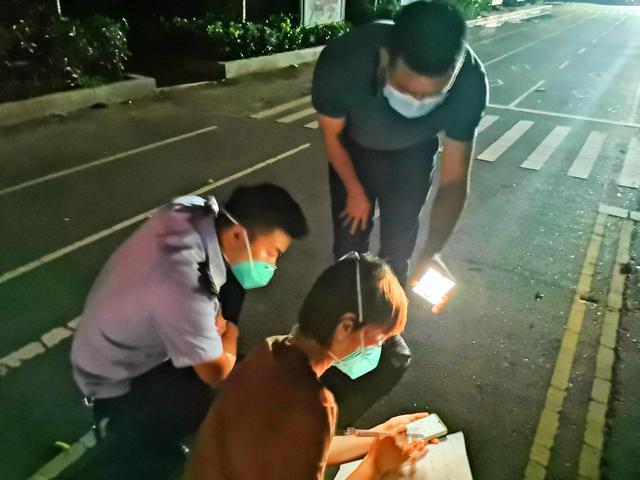 一群人守护一座城，一座城保护一群人