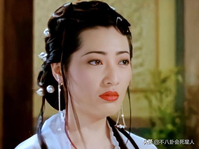 8位女星“一脱成名”,美艳背后,有人终身未婚,还有人跳楼自杀