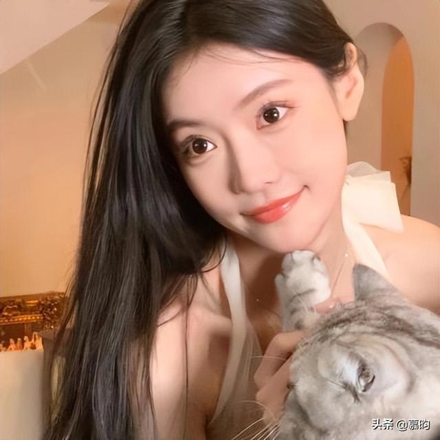 青春阳光可爱女生头像，花心少女清纯女子