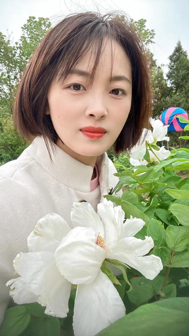 美女小芳遇上居心叵测的老男人